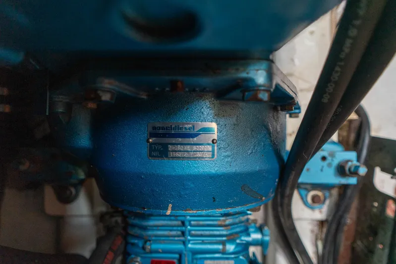 See The World Yacht Photos Pics 