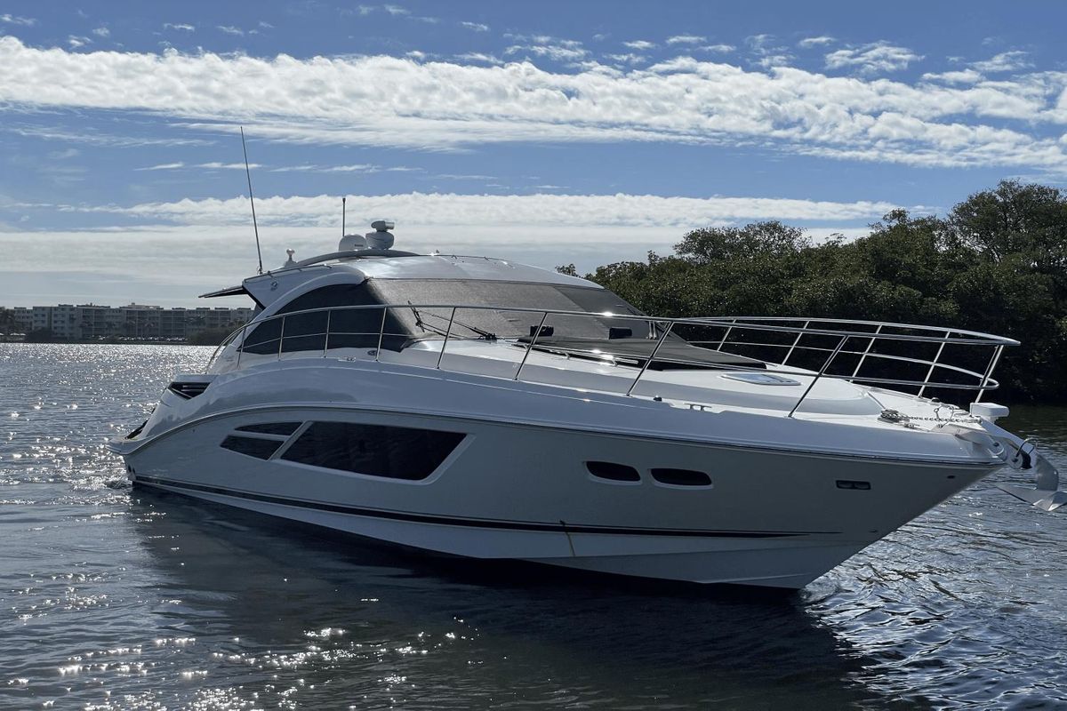 2016 Sea Ray 51 