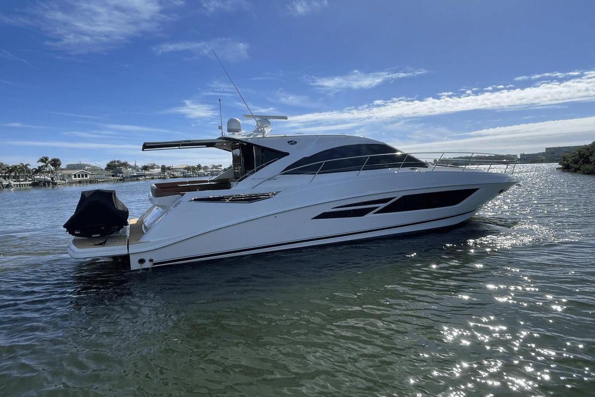 2016 Sea Ray 51 