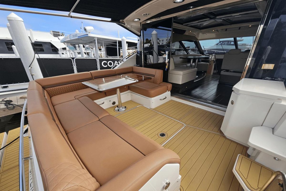 2016 Sea Ray 51 