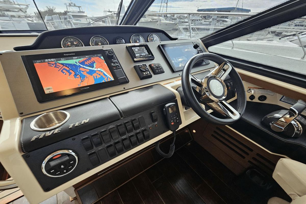 2016 Sea Ray 51 