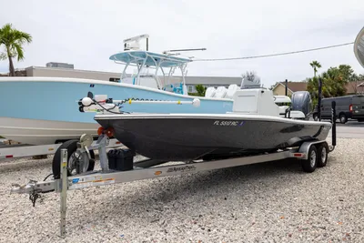 Yellowfin 24 Bay