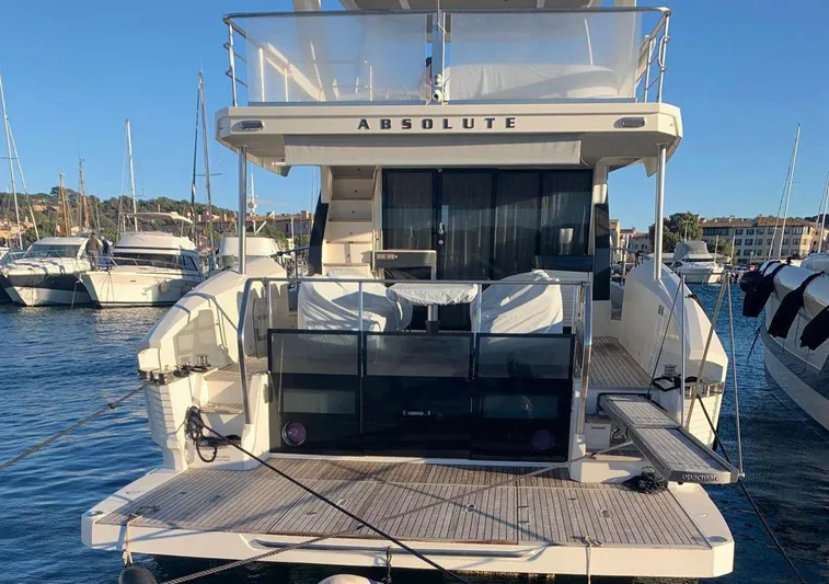  Yacht Photos Pics Absolute 60 fly 2024 used yacht occasion