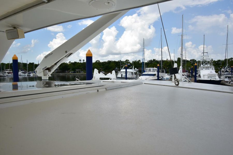 1996 Hatteras 52 Cockpit Motor Yacht