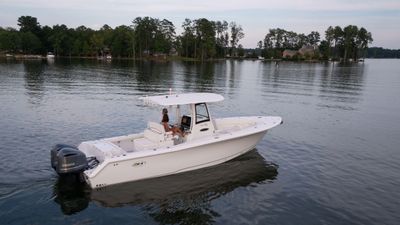 Sea Hunt Gamefish 30 With Forward Seating