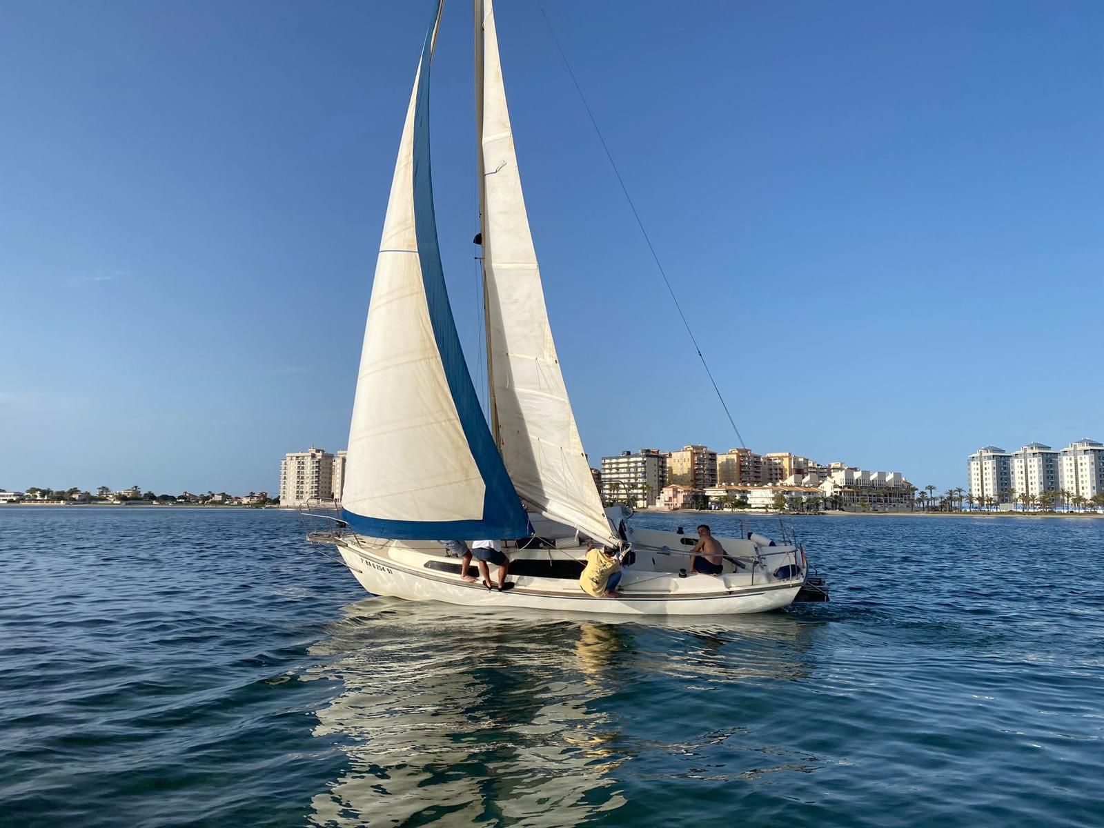 1980 Playvisa Coronado 25