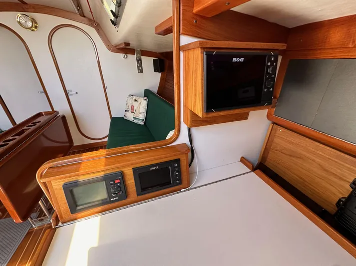 Ma Jolie Yacht Photos Pics 