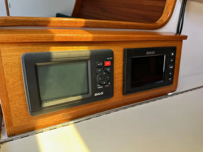 Ma Jolie Yacht Photos Pics 