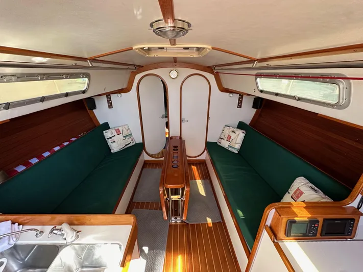 Ma Jolie Yacht Photos Pics 