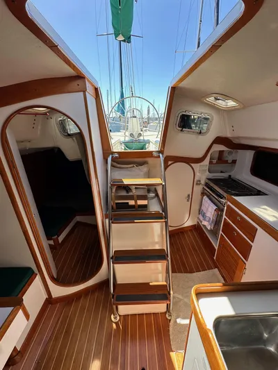 Ma Jolie Yacht Photos Pics 