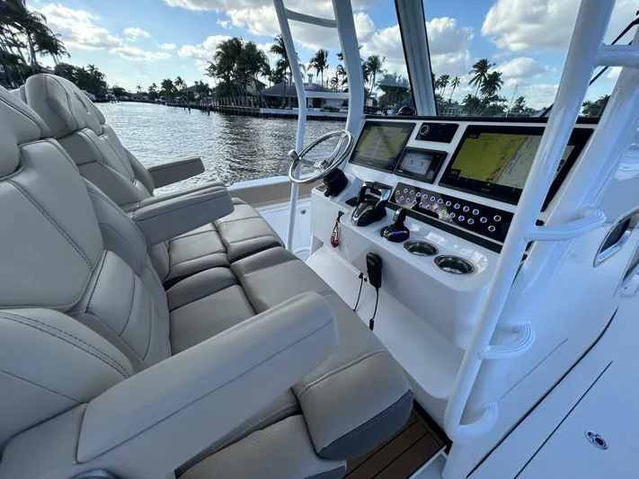 Reel Time Yacht Photos Pics 2022 Edgewater 340cc - Image 19