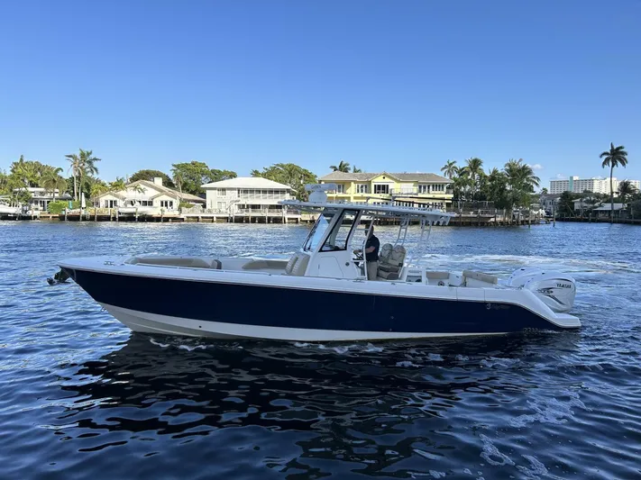 Reel Time Yacht Photos Pics 2022 Edgewater 340cc - Image 6