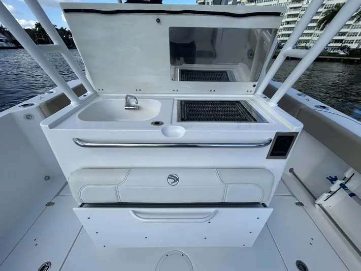 Reel Time Yacht Photos Pics 2022 Edgewater 340cc - Image 11