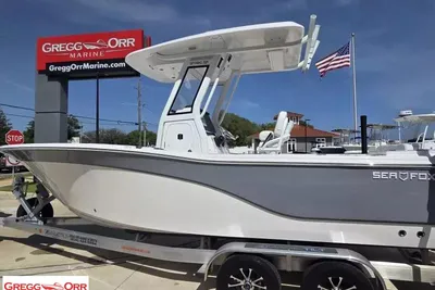 Sea Fox 248 Commander