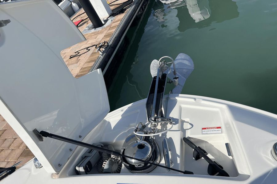 2020 Sea Ray 310 SLX Outboard