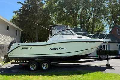 Boston Whaler 255 Conquest