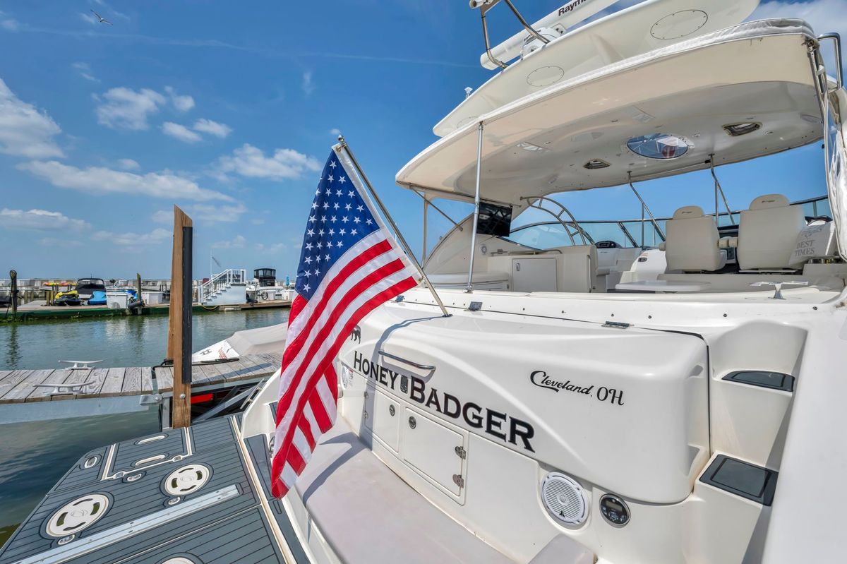 2007 Cruisers Yachts 52 