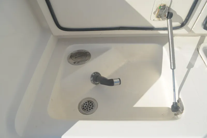 Rock & Roll Yacht Photos Pics Sink