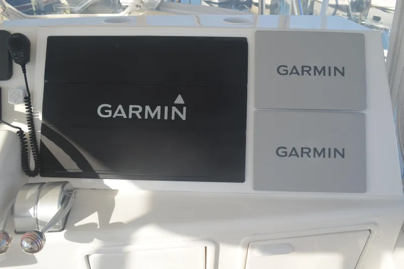 Rock & Roll Yacht Photos Pics Helm display