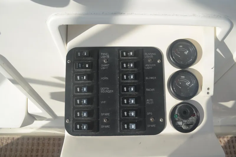 Rock & Roll Yacht Photos Pics Helm breakers