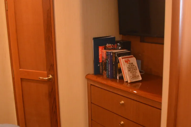 Rock & Roll Yacht Photos Pics Master stateroom entrance