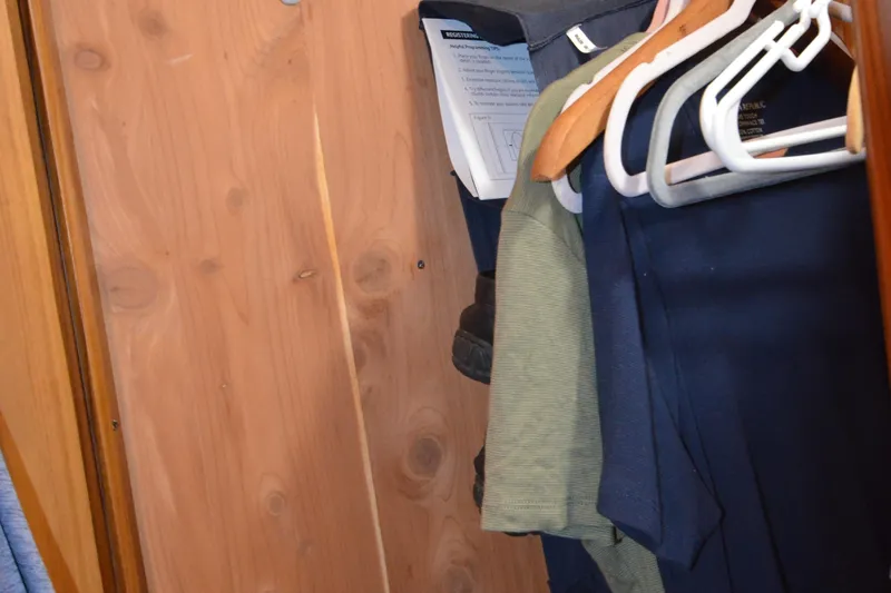 Rock & Roll Yacht Photos Pics Master cedar closet