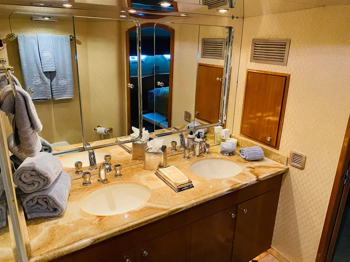 Dream On Yacht Photos Pics 