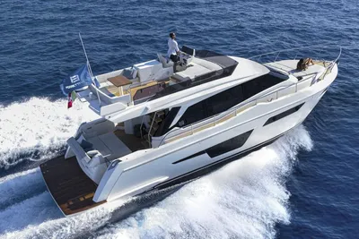 2025 Ferretti Yachts 500