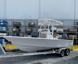 2023 Sportsman Masters 227 Bay Boat