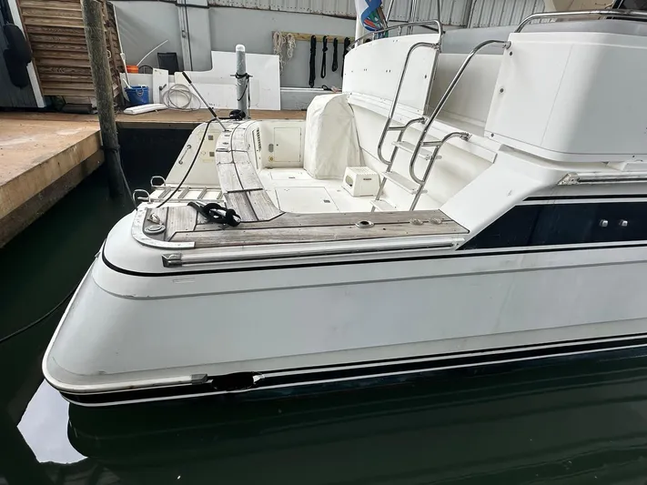 Daddy's Ju-al Yacht Photos Pics 