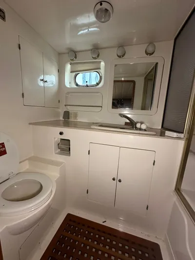 Daddy's Ju-al Yacht Photos Pics 