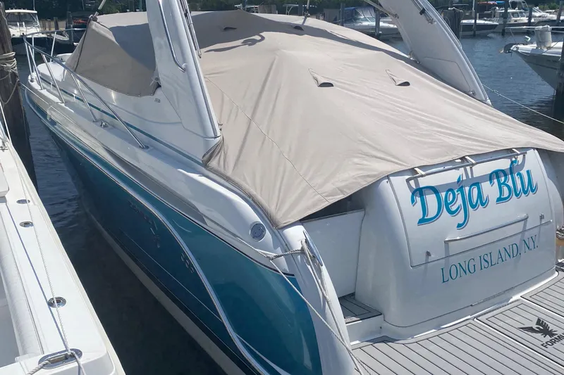  Yacht Photos Pics 2005 Formula 31PC boat named "Deja Blu" docked in Long Island, NY.