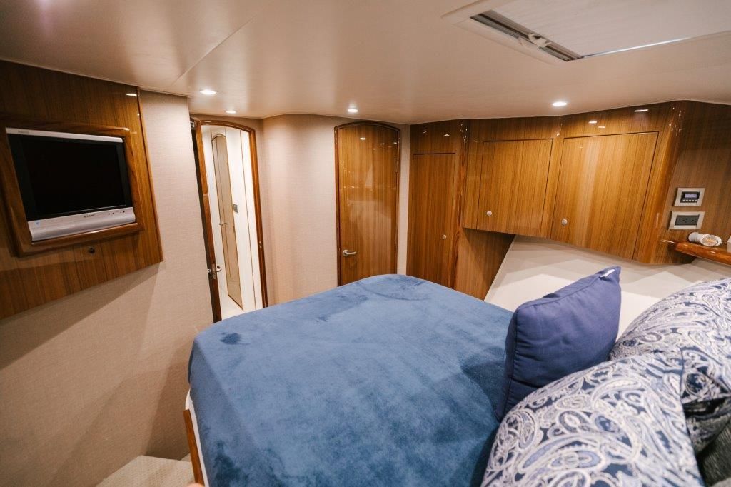 2007 Viking 64 