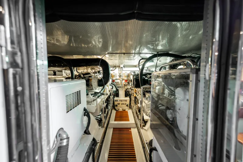 No Time Yacht Photos Pics 