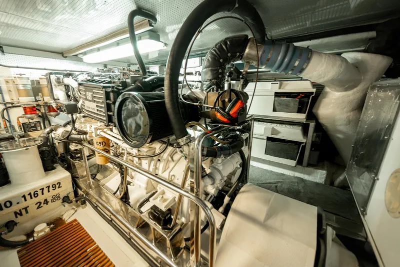 No Time Yacht Photos Pics 