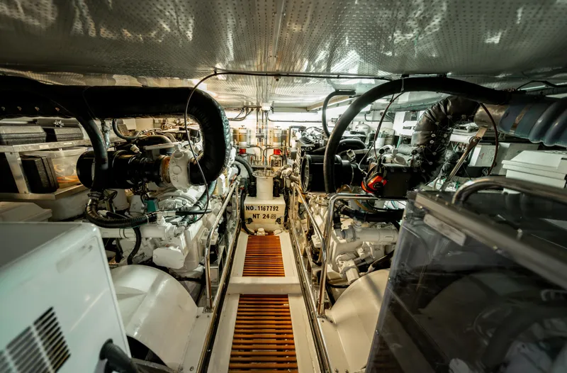 No Time Yacht Photos Pics 