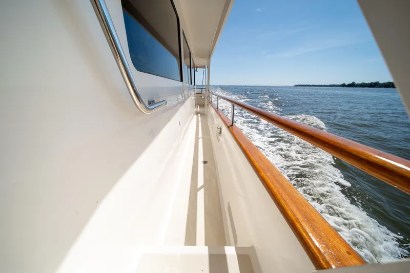 No Time Yacht Photos Pics 