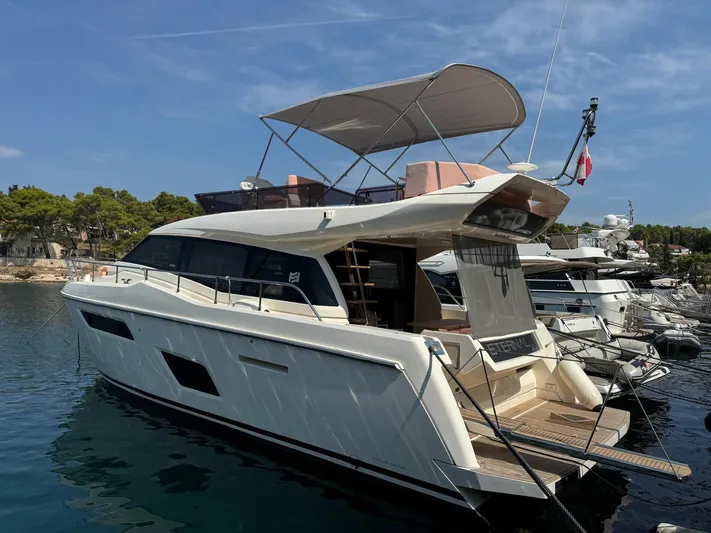 Eternal Blue Yacht Photos Pics 