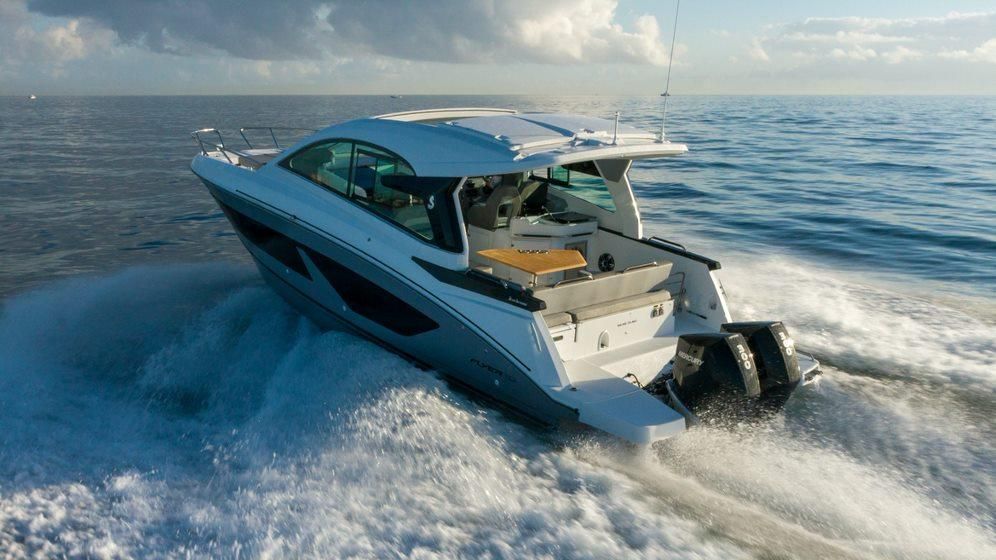 2023 Beneteau Gran Turismo 32 Outboard