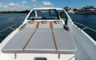 2024 Beneteau Gran Turismo 32 Outboard