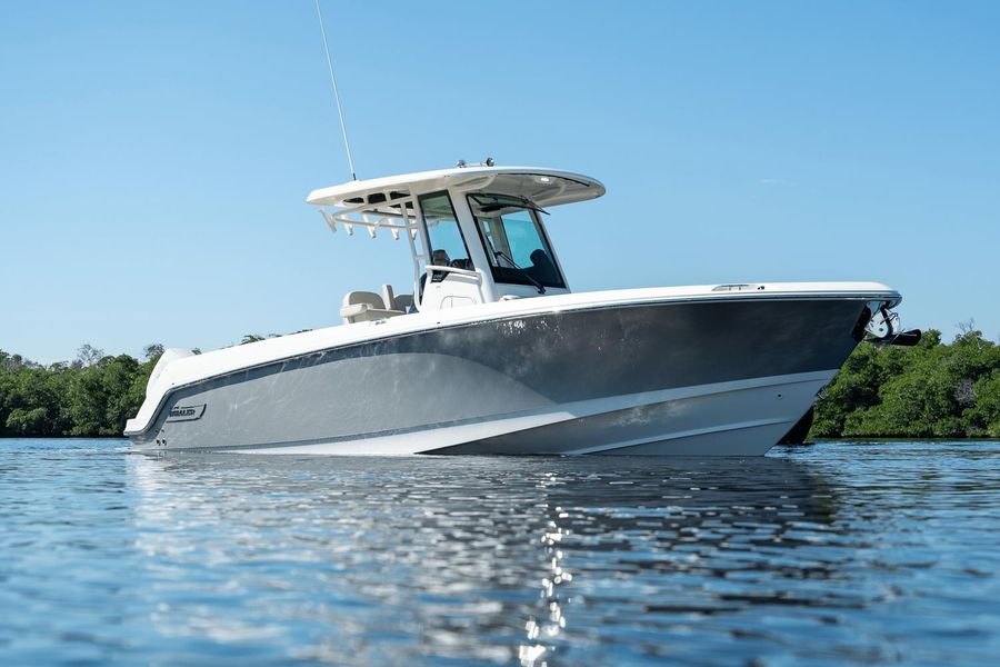 2021 Boston Whaler 280 Outrage