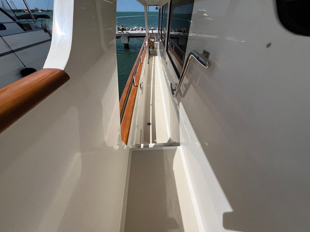 2003 Marlow 65 