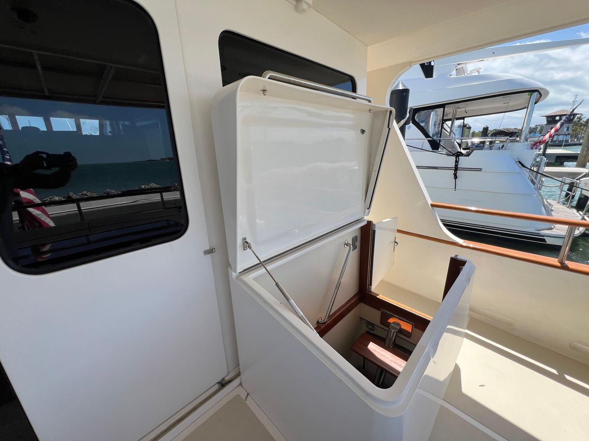 2003 Marlow 65 