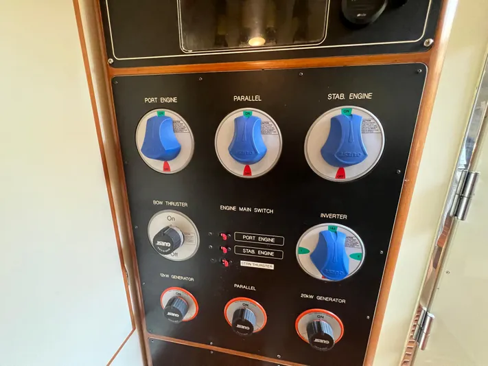 No Time Yacht Photos Pics 