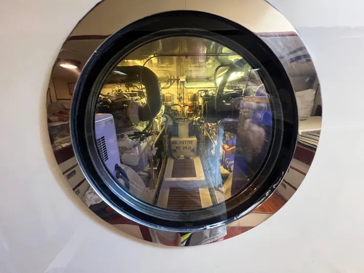 No Time Yacht Photos Pics 