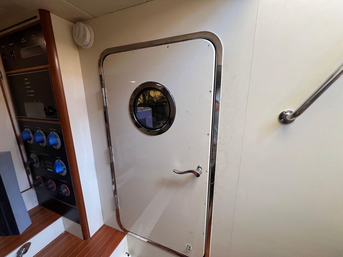 2003 Marlow 65 