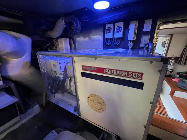 No Time Yacht Photos Pics 