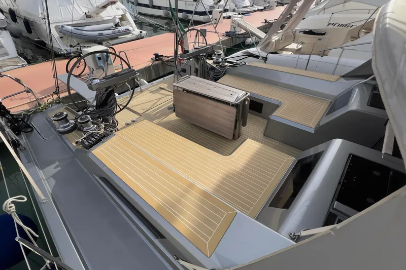  Yacht Photos Pics Grand Soleil 52 LC 2017 yacht deck with modern design and equipment.