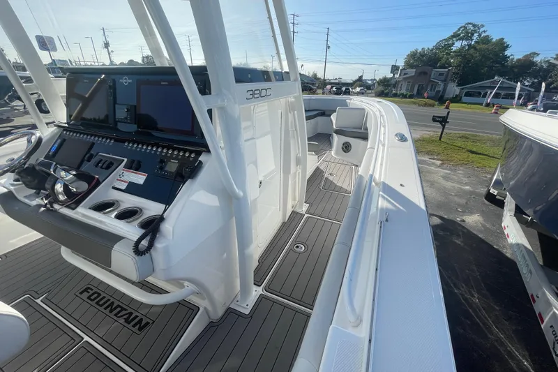  Yacht Photos Pics 2020 Fountain 38 Center Console boat with sleek design and advanced navigation controls.