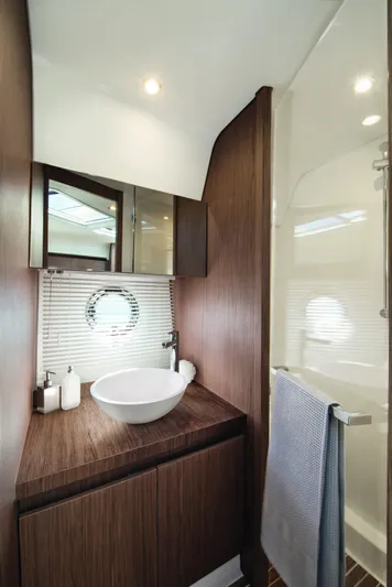 PeÑero Yacht Photos Pics Manufacturer Provided Image